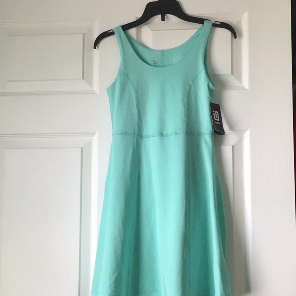 Elegant Mint Green Sleeveless Dress
